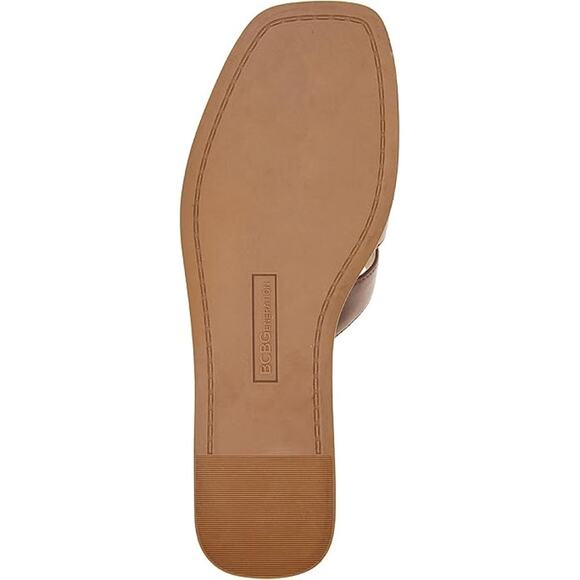 NEW BCBGeneration Women's Meltem Flat Sandal Sugar Almond Size 6M Slip On - Picture 4 of 5